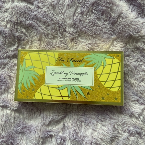 NWT Too Faced sparkling eyeshadow palette - Picture 4 of 4